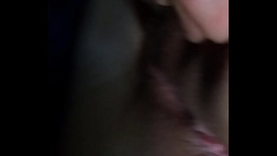 ជាមួយមិត្តស្រីនៅក្នុងឡាន